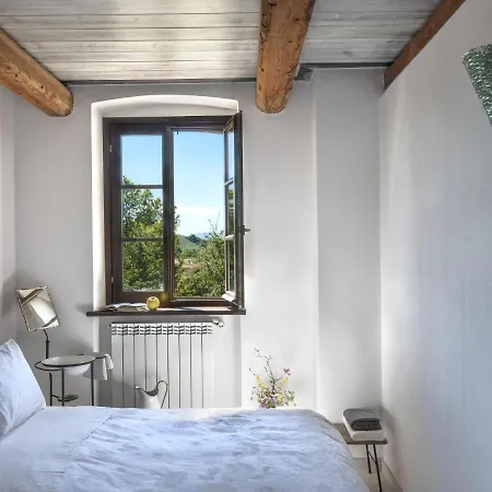 别墅 Graceful Vila In With Garden Montefelcino